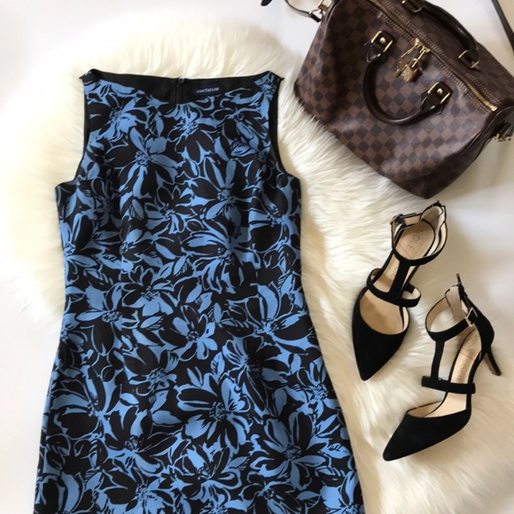 Ann Taylor Dresses & Skirts - Ann Taylor floral silk dress